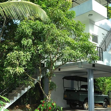 The Fence Bed & Breakfast Bentota Exterior photo