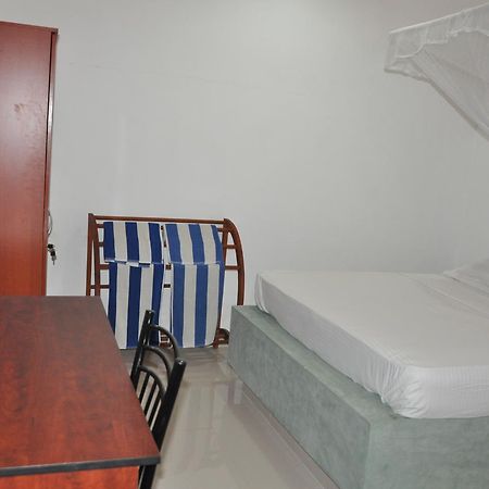 The Fence Bed & Breakfast Bentota Exterior photo