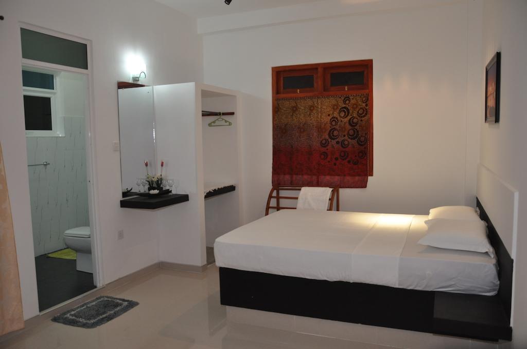The Fence Bed & Breakfast Bentota Room photo