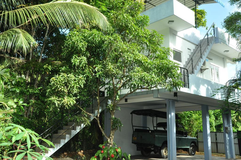 The Fence Bed & Breakfast Bentota Exterior photo